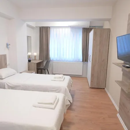 Zen Roomsandapartments * سكوبجي